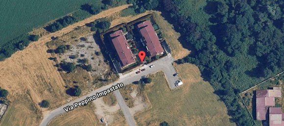 Garage à Pozzo d'Adda, Italy 34m² No. 302624 2