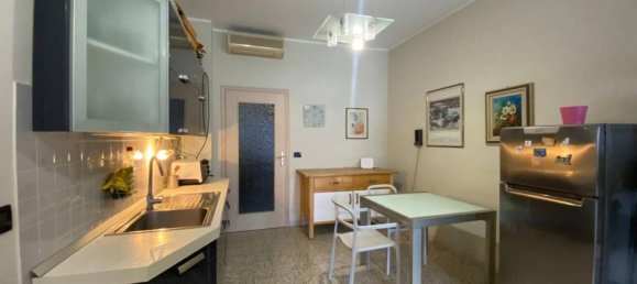 Квартира с 4 комнатами в Турин, Италия № 35630 10