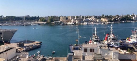 Apartamento de 4 habitaciónes en Brindisi, Italy No. 306482 27