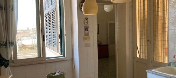 Apartamento de 4 habitaciónes en Brindisi, Italy No. 306482 9
