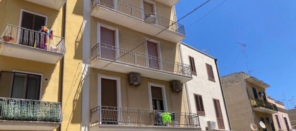 Apartamento de 4 habitaciónes en Brindisi, Italy No. 306482 2
