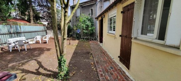 Studio in Arcueil, France No. 174943 6