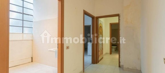 220m² Office in Lissone, Italy No. 323278 4