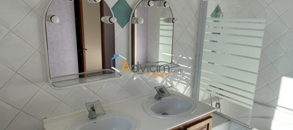 Adosado de 6 dormitorios en Courtenay, France No. 73557 9