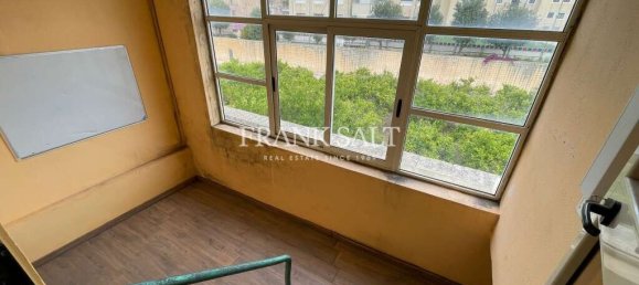 Warehouse in Qormi, Malta No. 13207 9