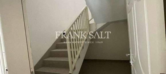 Warehouse in Qormi, Malta No. 13207 14