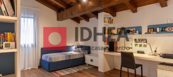 5 bedrooms Villa in Paese, Italy No. 315323 14