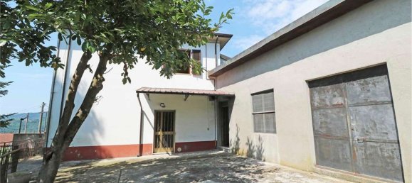 Дом с 13 комнатами в Мулаццо, Италия № 174424 35