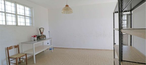 Дом с 13 комнатами в Мулаццо, Италия № 174424 8