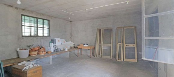 Дом с 13 комнатами в Мулаццо, Италия № 174424 9