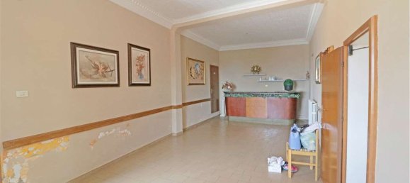 Дом с 13 комнатами в Мулаццо, Италия № 174424 19