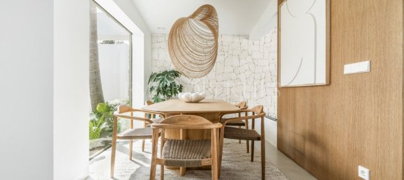 Villa de 4 dormitorios en Marbella, Spain No. 75105 14