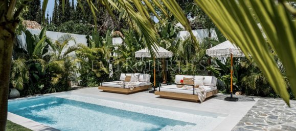 Villa de 4 dormitorios en Marbella, Spain No. 75105 21