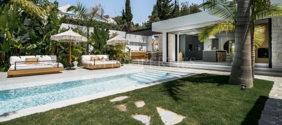 Villa de 4 dormitorios en Marbella, Spain No. 75105 18