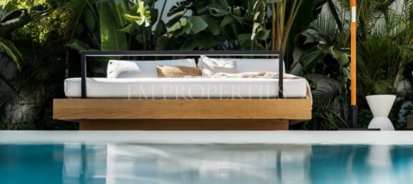 Villa de 4 dormitorios en Marbella, Spain No. 75105 24