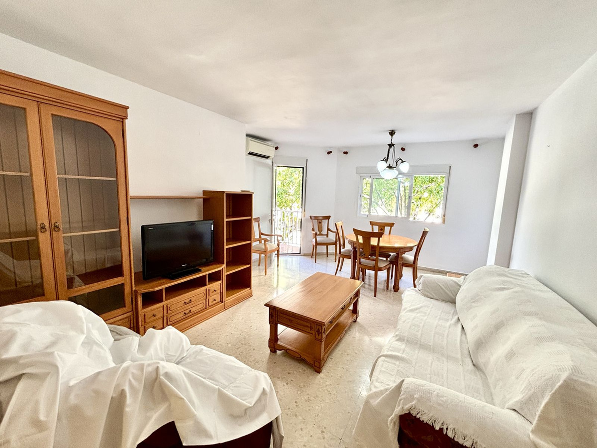 4 غرف نوم شقة في Estepona, Spain رقم 264695