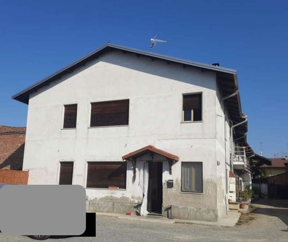 5 غرف نوم شقة في Palestro, Italy رقم 361380