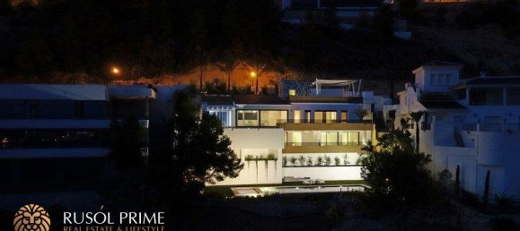 4 bedrooms Villa in Altea, Spain No. 1552 8
