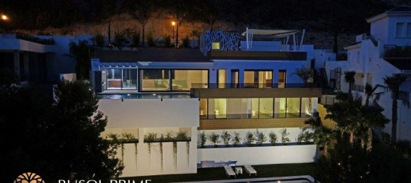 4 bedrooms Villa in Altea, Spain No. 1552 6