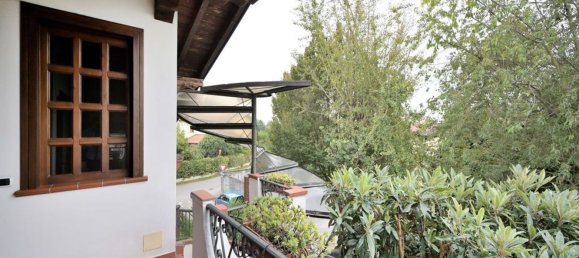 Вилла с 6 комнатами в Виджевано, Италия № 153604 17