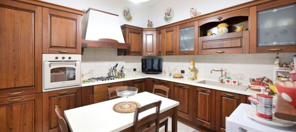 Вилла с 6 комнатами в Виджевано, Италия № 153604 21