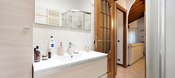 Вилла с 6 комнатами в Виджевано, Италия № 153604 15