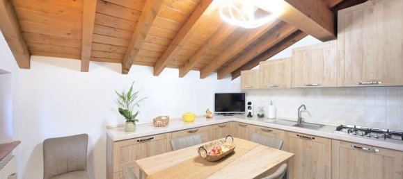 Вилла с 6 комнатами в Виджевано, Италия № 153604 7