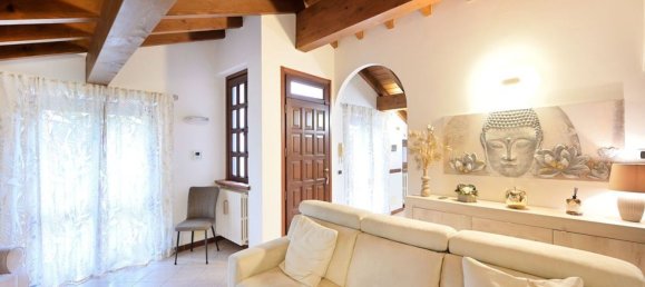 Вилла с 6 комнатами в Виджевано, Италия № 153604 6