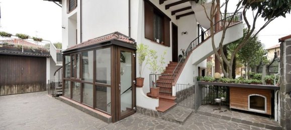 Вилла с 6 комнатами в Виджевано, Италия № 153604 29