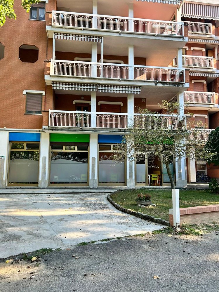 4-Zimmer Wohnung in Asti, Italy, Nr. 300791