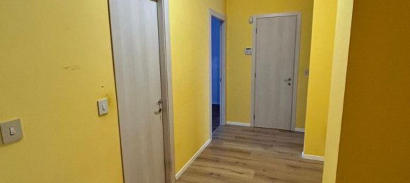 4-Zimmer Wohnung in Asti, Italy, Nr. 300791 9