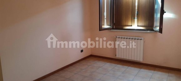 Квартира с 2 спальнями в Априлия, Италия № 255548 4