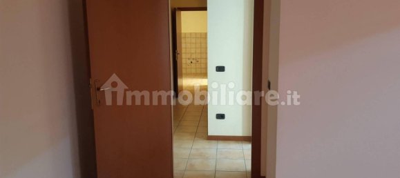 Квартира с 2 спальнями в Априлия, Италия № 255548 3