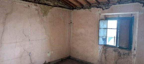 8 rooms House in Montale, Italy No. 164297 14