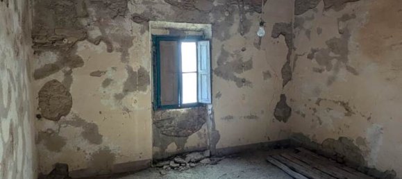 8 rooms House in Montale, Italy No. 164297 8