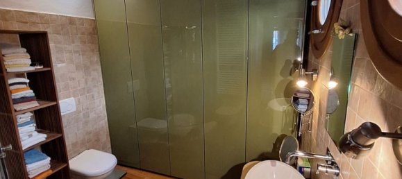 5 rooms Apartment in Rovigo, Italy No. 268956 13