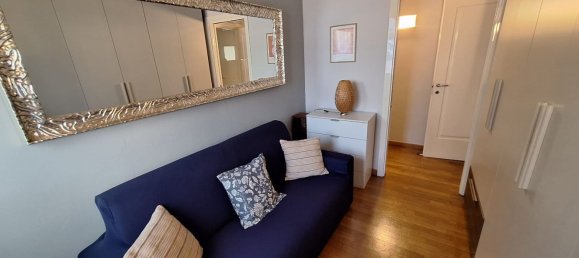 5 rooms Apartment in Rovigo, Italy No. 268956 10