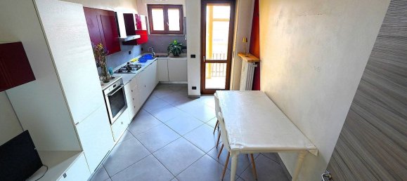 3 rooms Apartment in Orbassano, Italy No. 289960 2