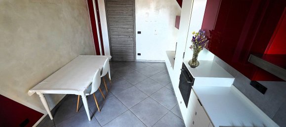 3 rooms Apartment in Orbassano, Italy No. 289960 4