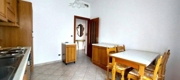 3-salle Appartement à Valenza, Italy No. 40176 14