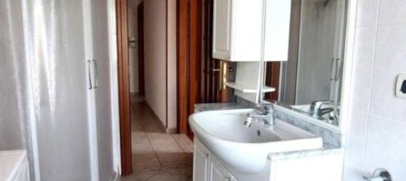 3-salle Appartement à Valenza, Italy No. 40176 33