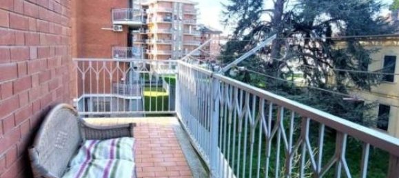 3-salle Appartement à Valenza, Italy No. 40176 40