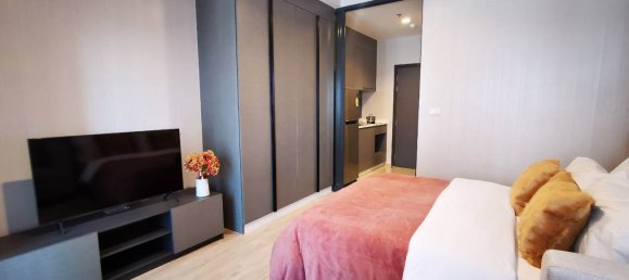 Studio in the Condo in Bangkok, Thailand No. 2340 4