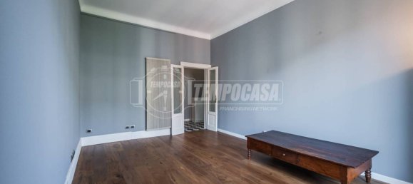 Apartamento T2 em Milan, Italy N.º 314247 3