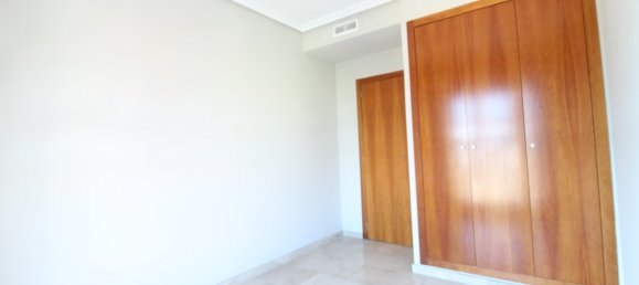 3 bedrooms Apartment in Valencia, Spain No. 15300 8