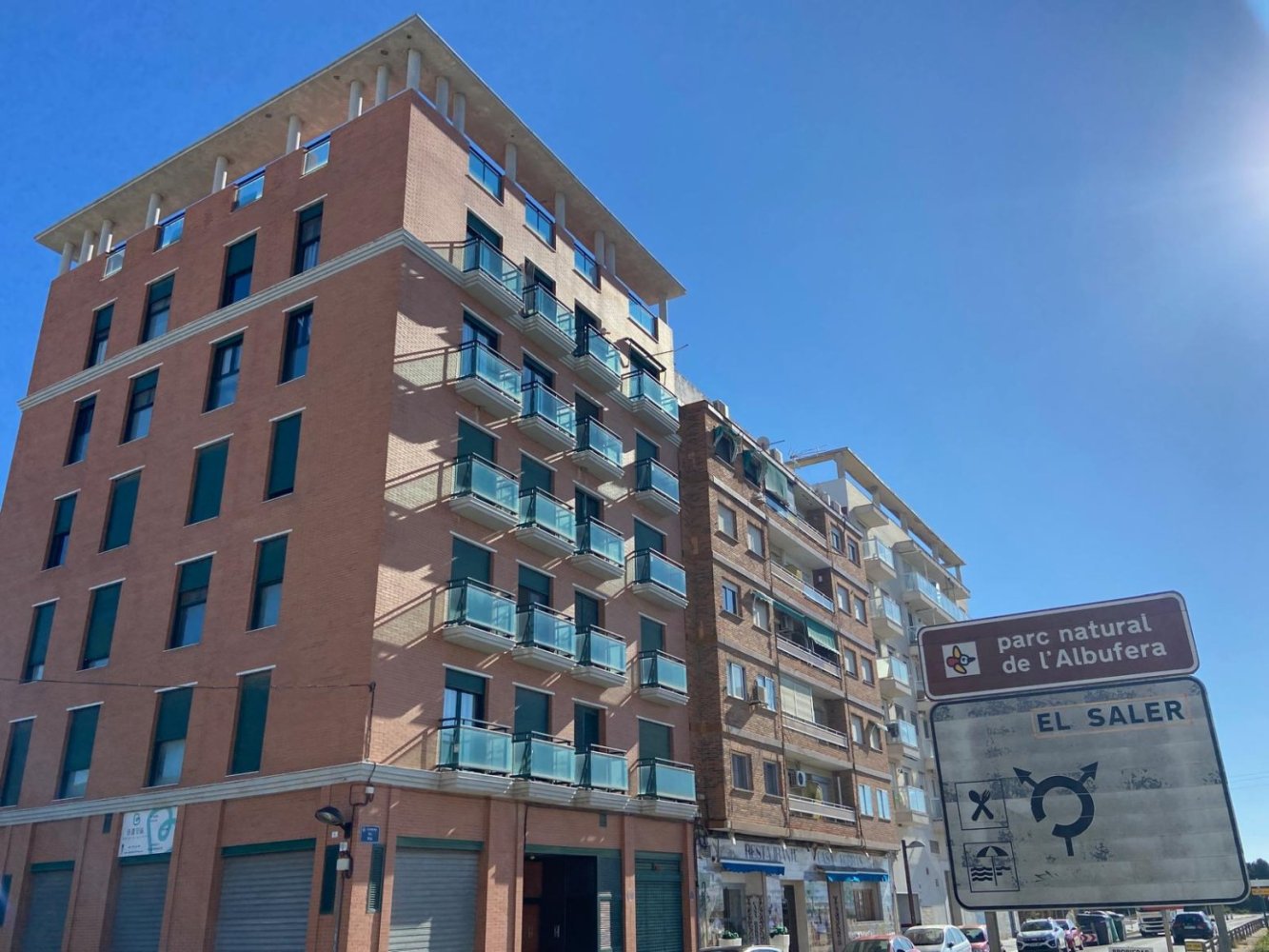 3 bedrooms Apartment in Valencia, Spain No. 15300