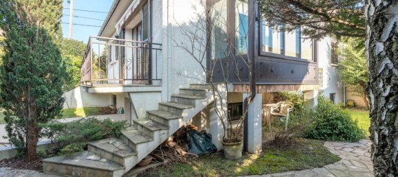 5 bedrooms House in Ormesson-sur-Marne, France No. 147598 16