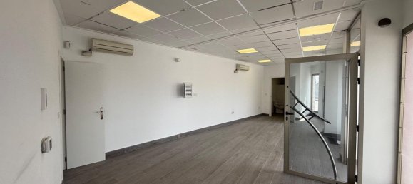 50 m² oficina en venta en Torrevieja, Alicante, Comunidad Valenciana, Spain № 365859 2