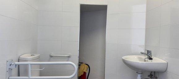 50 m² oficina en venta en Torrevieja, Alicante, Comunidad Valenciana, Spain № 365859 22
