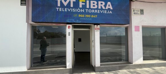 50 m² oficina en venta en Torrevieja, Alicante, Comunidad Valenciana, Spain № 365859 15